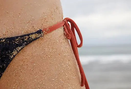Say Goodbye to Sandy Skin: Body Powder is the Ultimate Beach Day Hack
